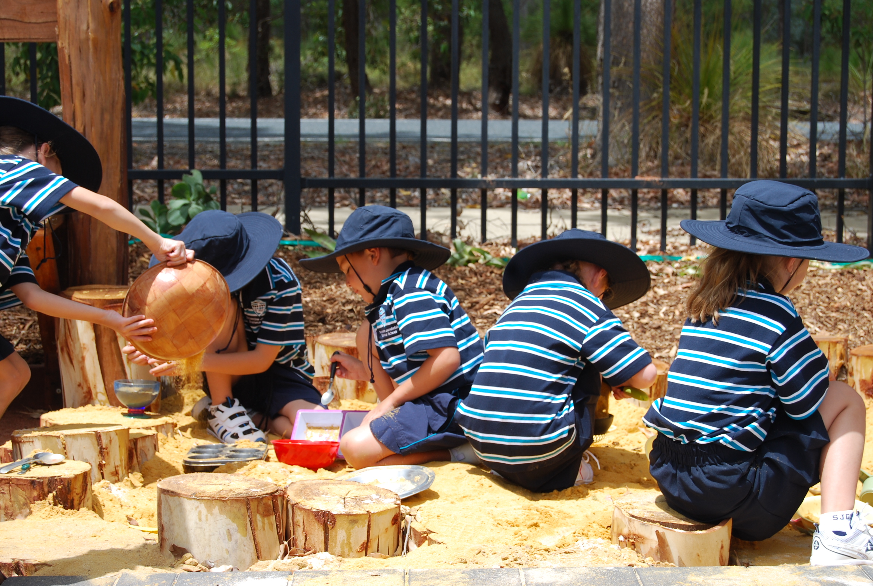 Elc children in sand